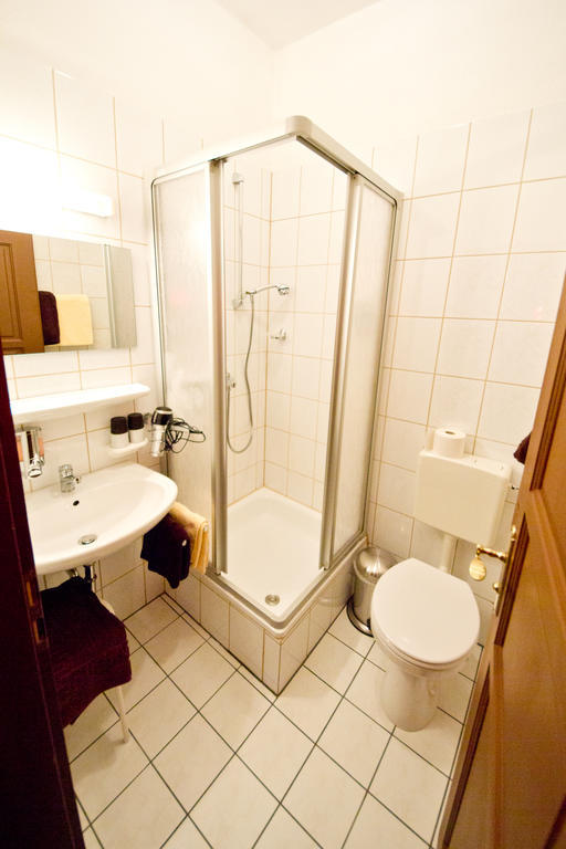 Hotel Garni Am Klostermarkt Plauen Quarto foto